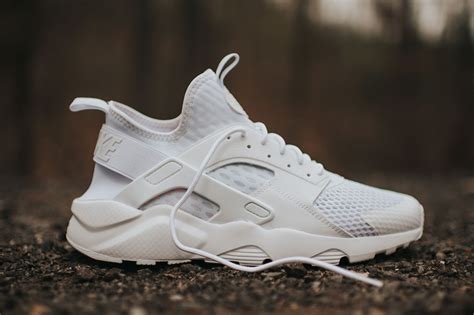 fake nike huaraches triple white|nike huarache triple black men.